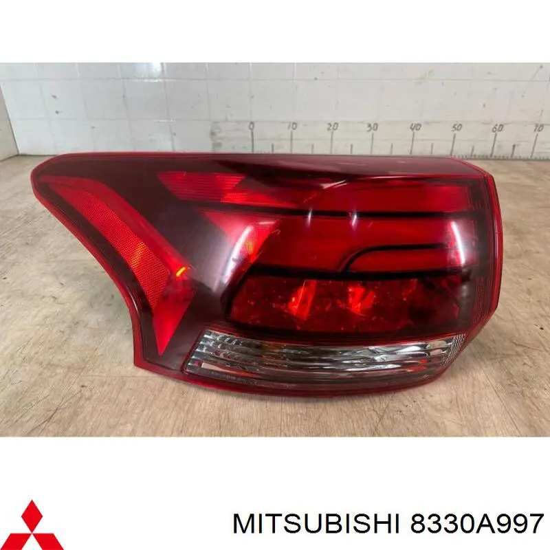 Задняя левая внешняя фара Depo/Loro/Abakus 21419ADLAE цена, от 202.50 USD