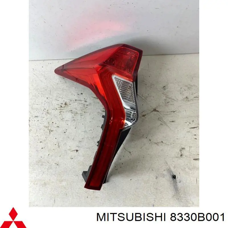 Задняя левая фара Mitsubishi 8330B001 цена, от 291.39 USD
