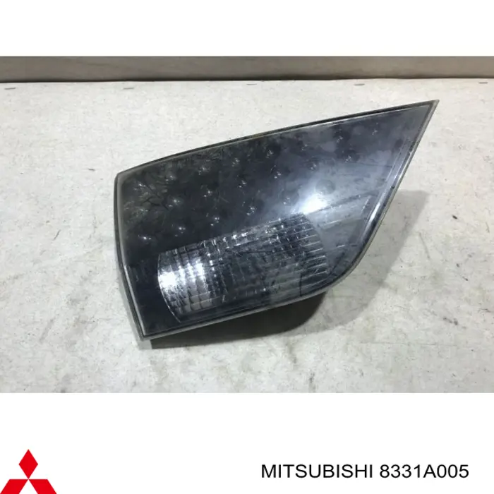 Lanterna traseira esquerda interna para Mitsubishi Outlander (CWW)