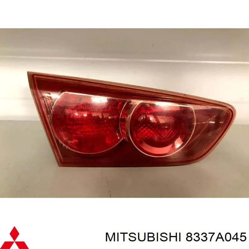Фонарь задний левый, внутренний Mitsubishi 8337A045 цена, от 25.34 USD