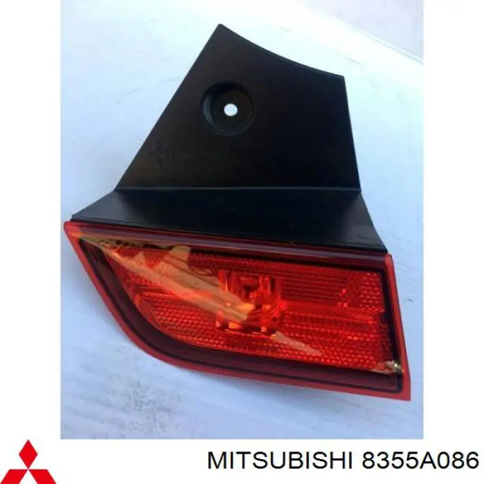 Lanterna de nevoeiro traseira direita para Mitsubishi Pajero (KS)