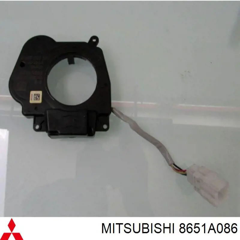 8651A086 Mitsubishi датчик угла поворота рулевого колеса