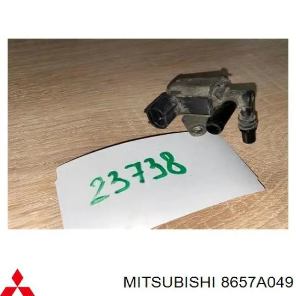 8657A049 Mitsubishi válvula de adsorvedor dos vapores de combustível