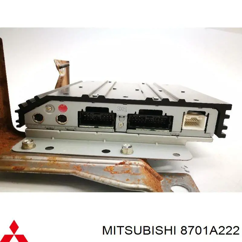 Усилитель звука аудиосистемы на Mitsubishi Pajero IV LONG 