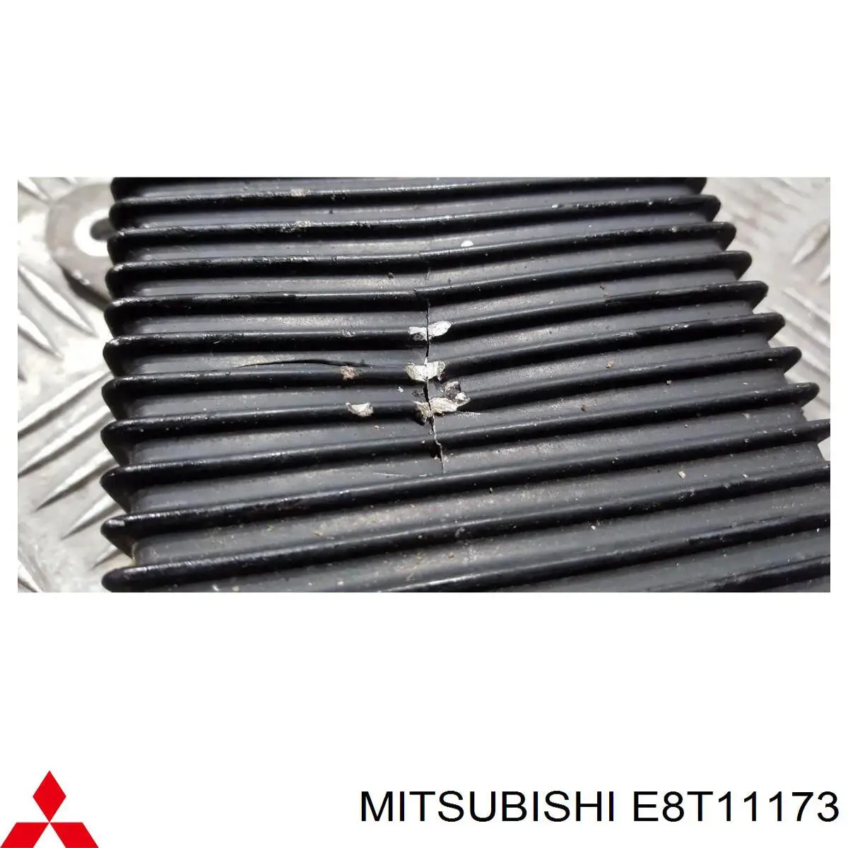  E8T11173 Mitsubishi