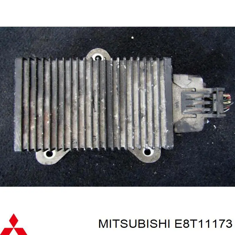  Mitsubishi E8T11173