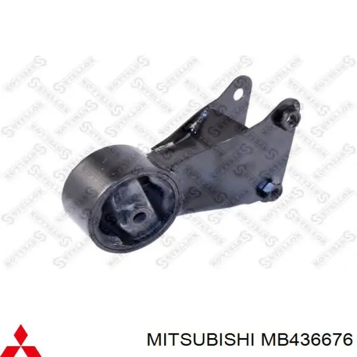 MMB436676 Mitsubishi задняя опора двигателя