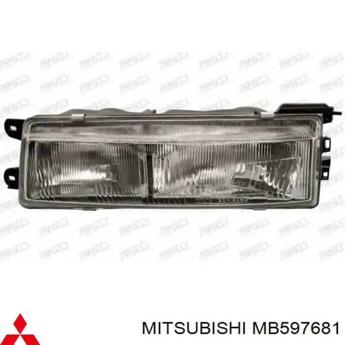 MB597681 Mitsubishi фара левая