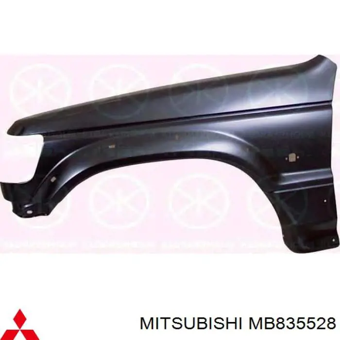 MB835528 Mitsubishi крыло переднее правое