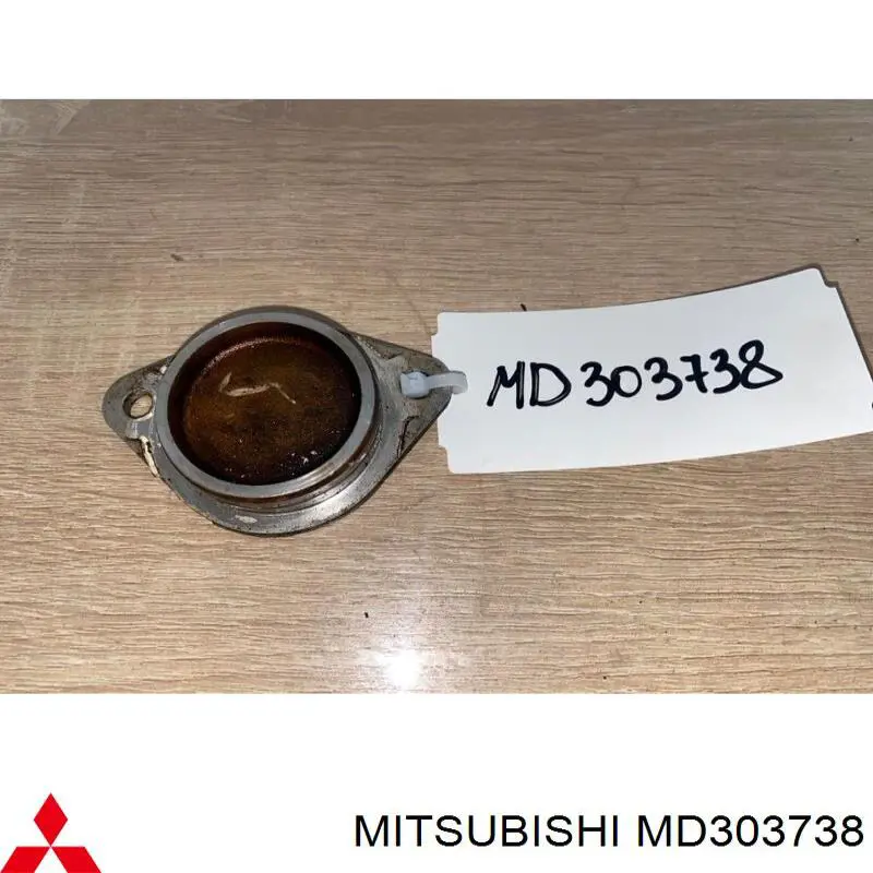  Mitsubishi MD303738 цена, от 20.27 USD