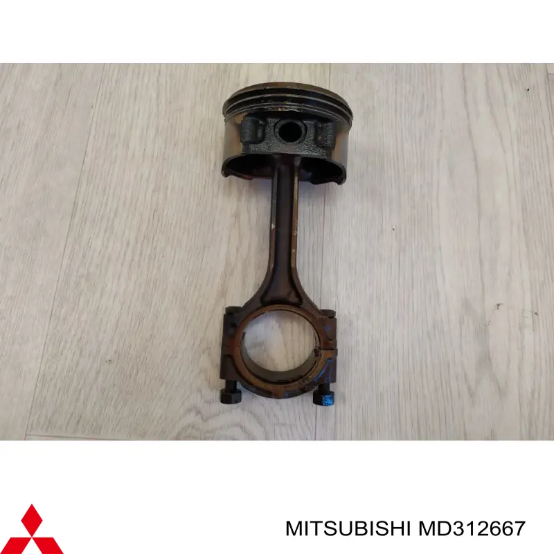 Шатун поршня двигателя на Mitsubishi Colt IV 