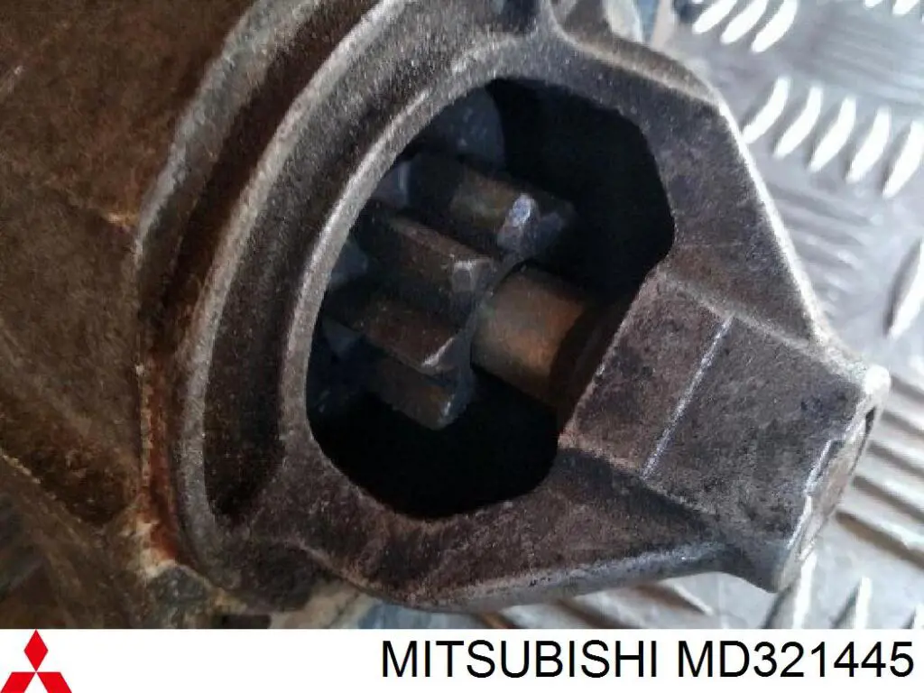 Купить MD321445 Mitsubishi Стартер