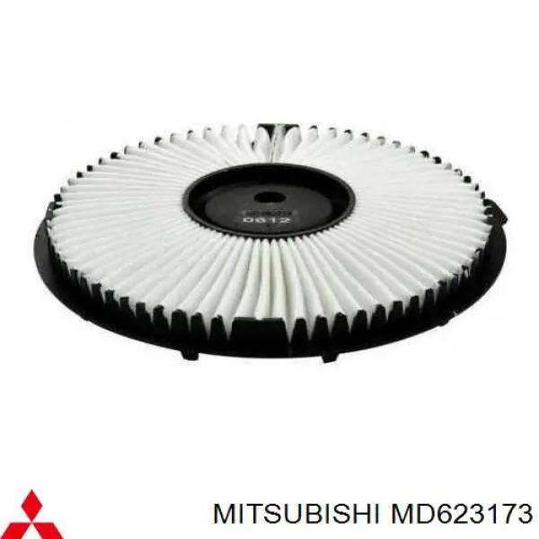 MD623173 Mitsubishi воздушный фильтр
