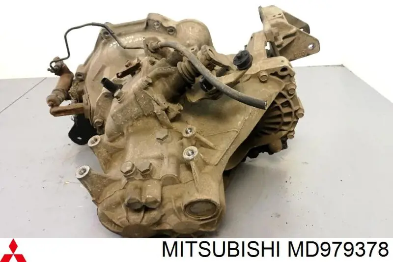 MD979378 Mitsubishi кпп в сборе (механическая коробка передач)