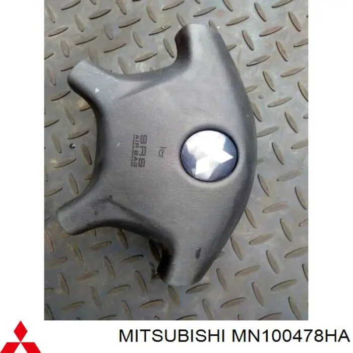MN100478HA Mitsubishi подушка безопасности (airbag водительская)