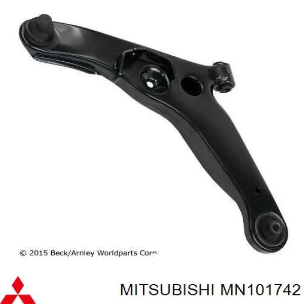 MN101742 Mitsubishi braço oscilante inferior direito de suspensão dianteira