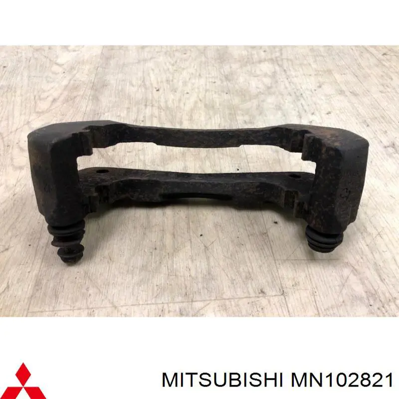  MN102821 Mitsubishi