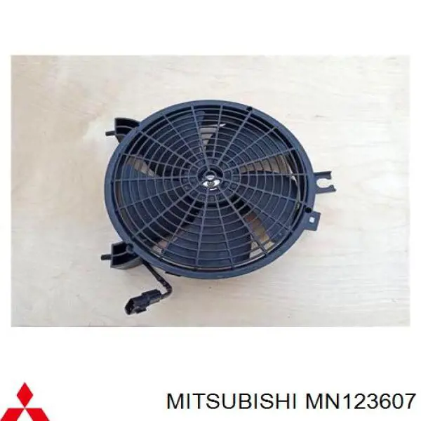 Difusor do radiador de aparelho de ar condicionado, montado com roda de aletas e o motor Mitsubishi MN123607 preço, a partir de 121,87 USD
