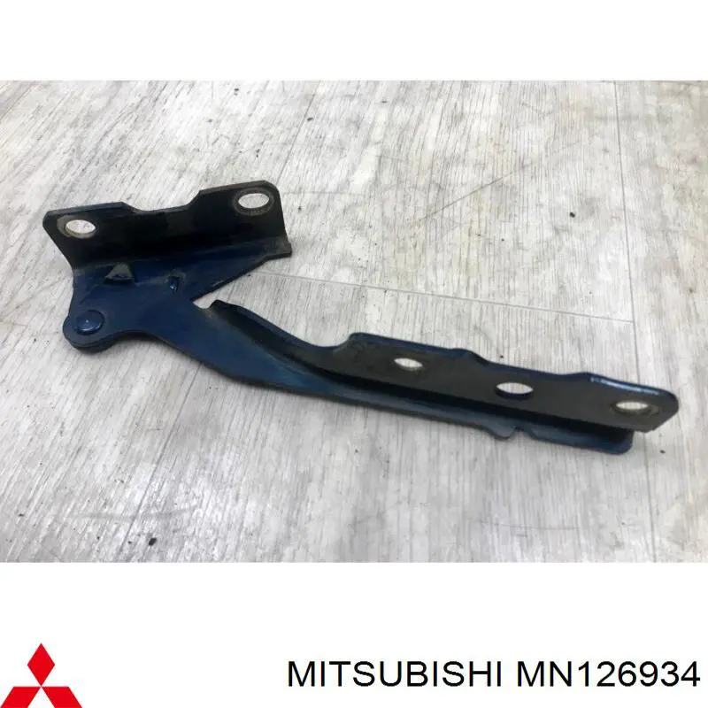 Gozno da capota direito para Mitsubishi Lancer (CSW)