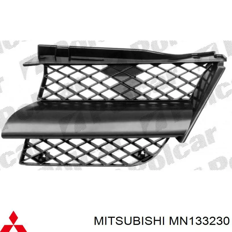 MN133230 Mitsubishi решетка радиатора правая