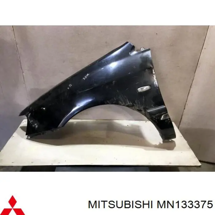 Pára-lama dianteiro esquerdo para Mitsubishi Space Star (DG0)