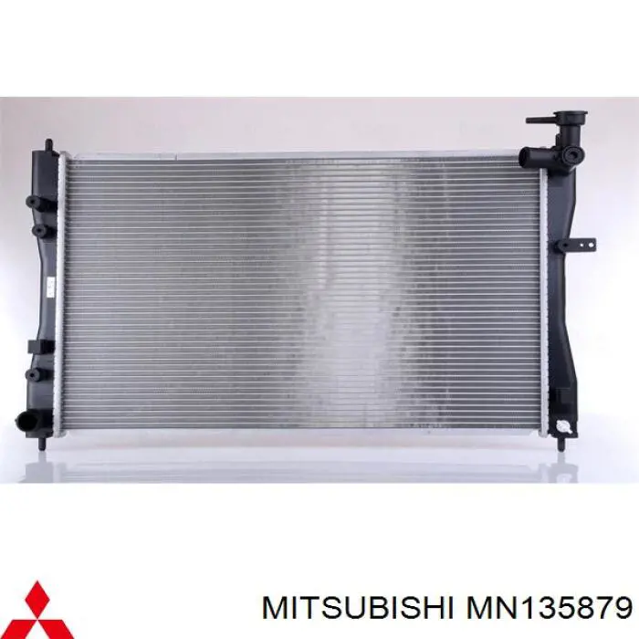 MN135879 Mitsubishi радиатор