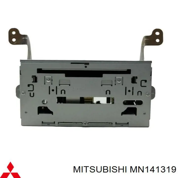 MN141319 Mitsubishi магнитола (радио am/fm)