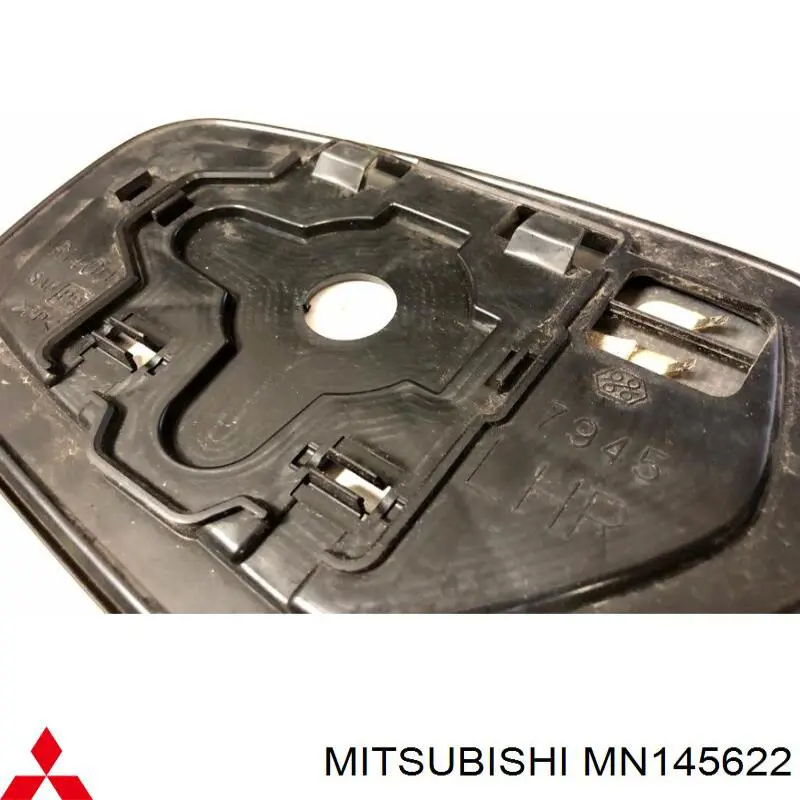 Купить MN145640 Mitsubishi Стекло правого зеркала заднего вида