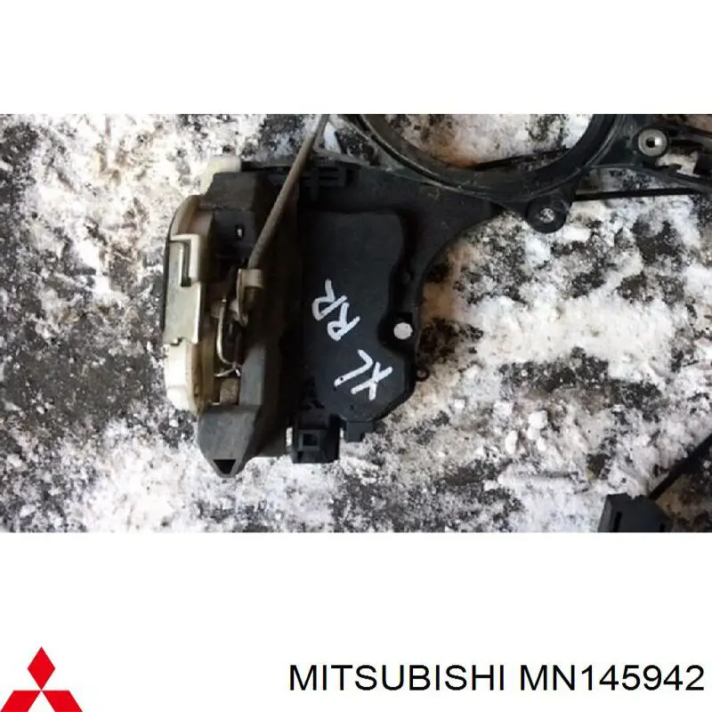 Замок двери задней правой MN145942 Mitsubishi