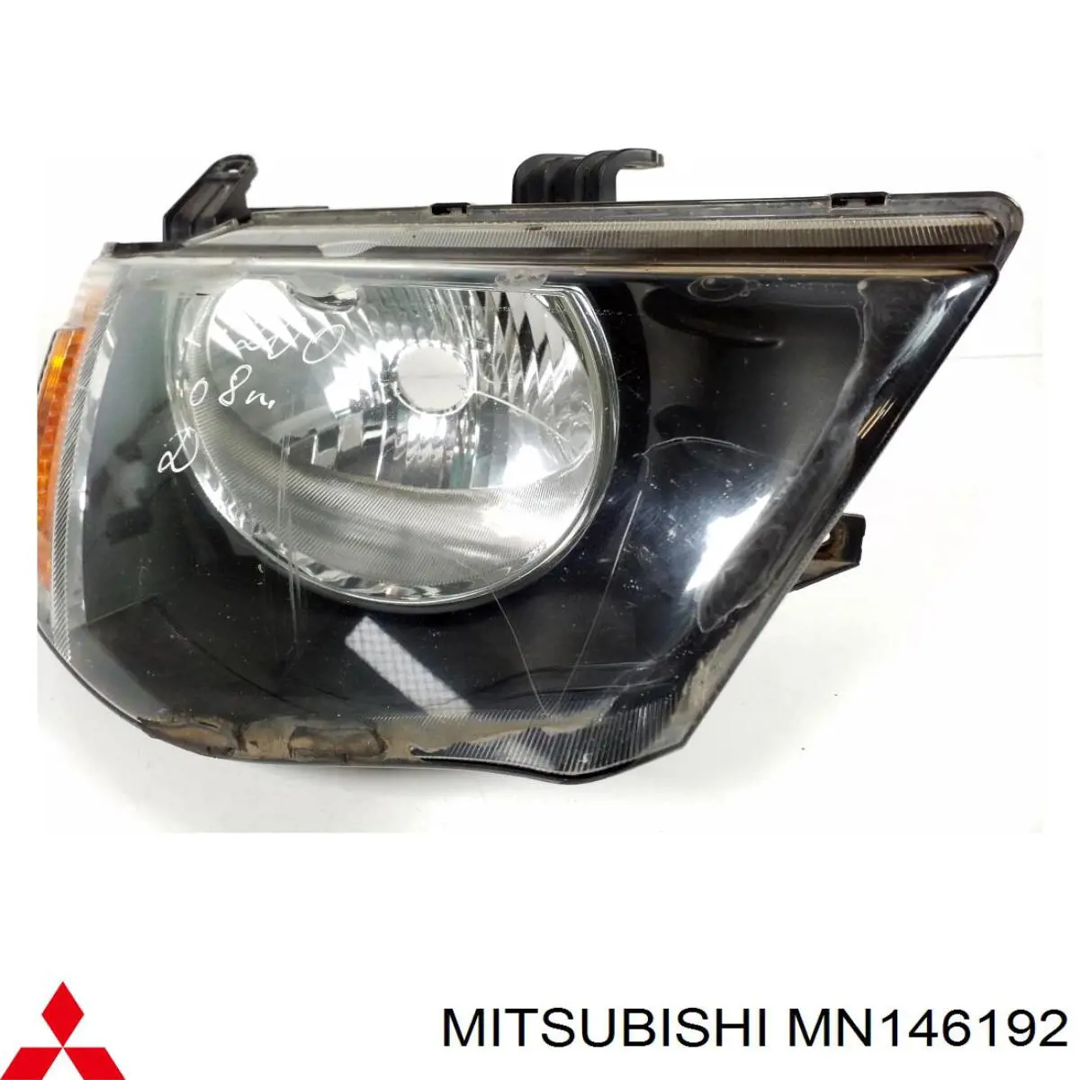 Купить MN146192 Mitsubishi Фара основная правая