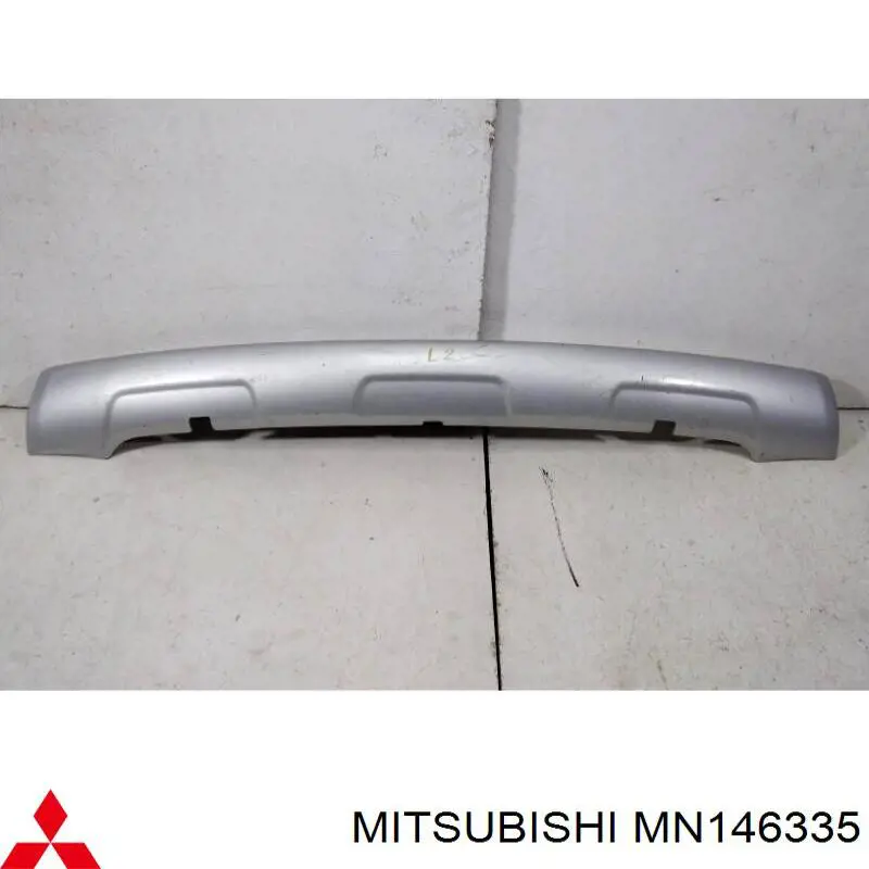 Placa sobreposta do pára-choque dianteiro para Mitsubishi L 200 (KA_T, KB_T)