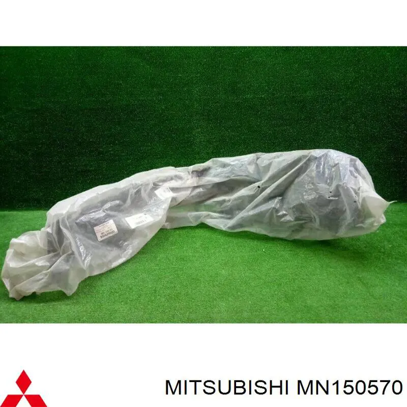 Подкрылок крыла переднего правый Mitsubishi MN150570