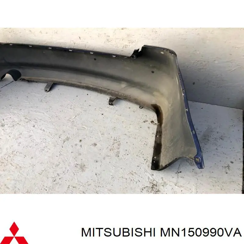 Задний бампер MN150990BA Mitsubishi