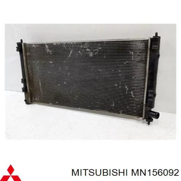 MN156092 Mitsubishi радиатор