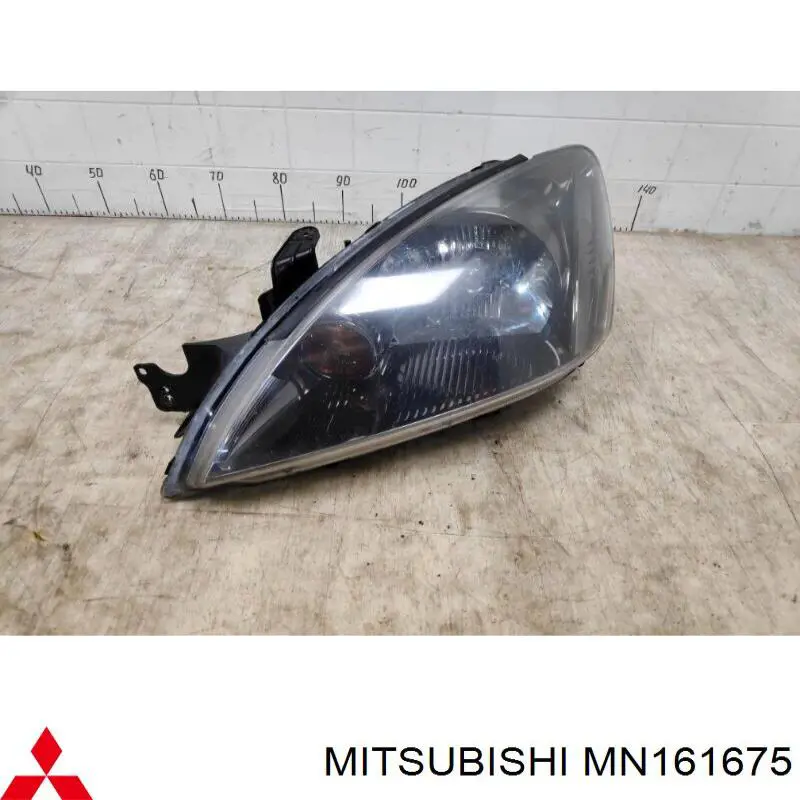 Купить MN126914 Mitsubishi Фара левая передняя