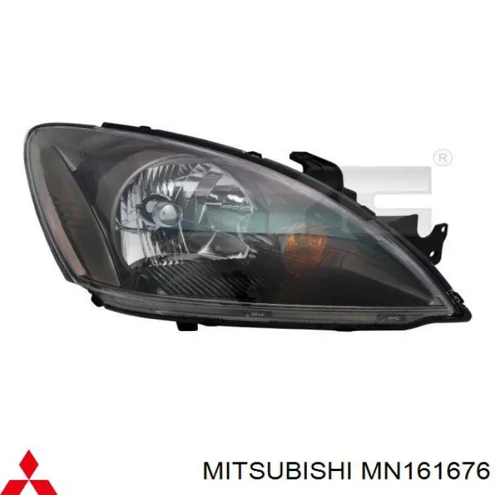 Фара правая MN161676 Mitsubishi