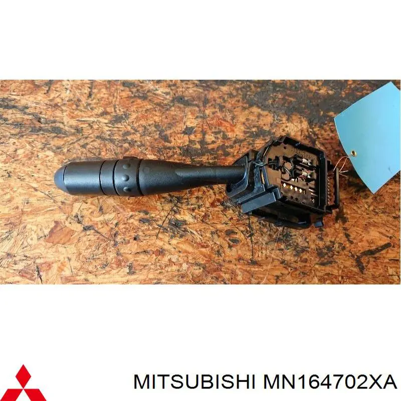 Comutador direito instalado na coluna da direção para Mitsubishi Colt (Z3A)