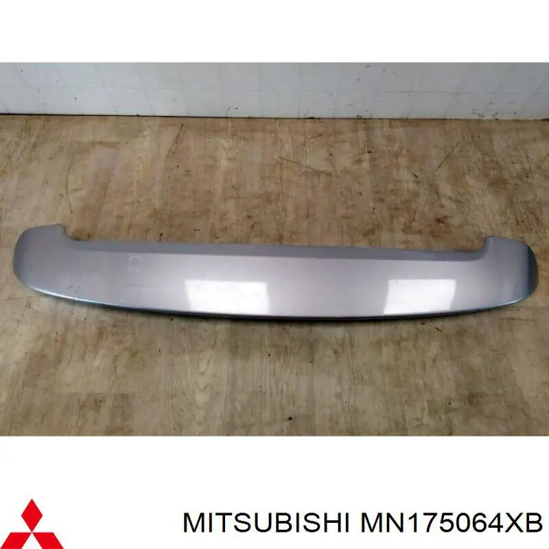 MN175064XB Mitsubishi Крыло на багажник