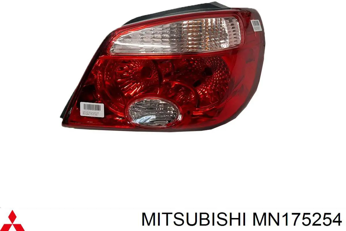 MN175254 Mitsubishi фонарь задний правый