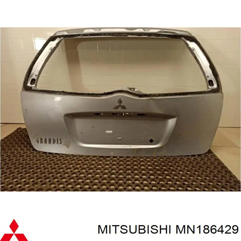 Купить MN186429 Mitsubishi Дверь задняя багажная