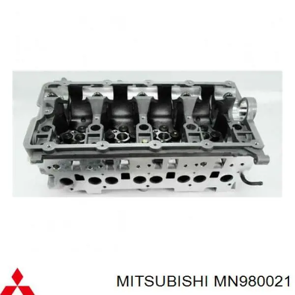 MN980021 Mitsubishi головка блока цилиндров (гбц)
