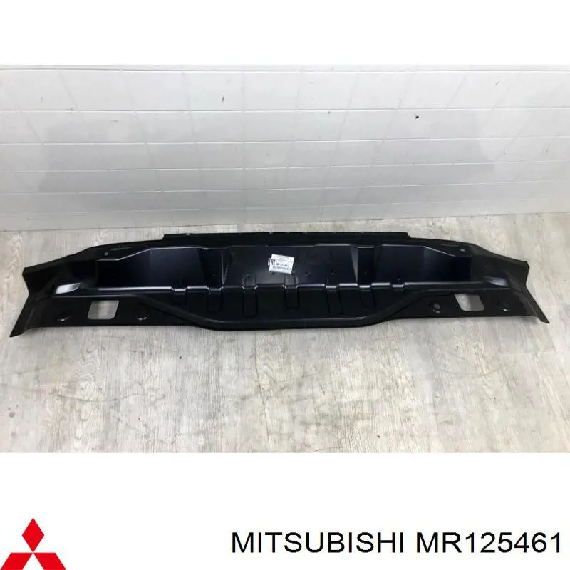 Купить MR125461 Mitsubishi Панель задняя, багажного отсека