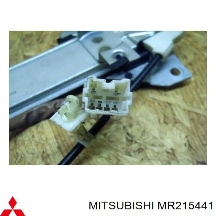 Купить MR215441 Mitsubishi Мотор стеклоподъемника двери задней правой