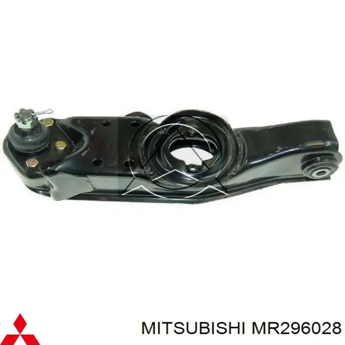 Рычаг передней подвески нижний правый MR296028 Mitsubishi