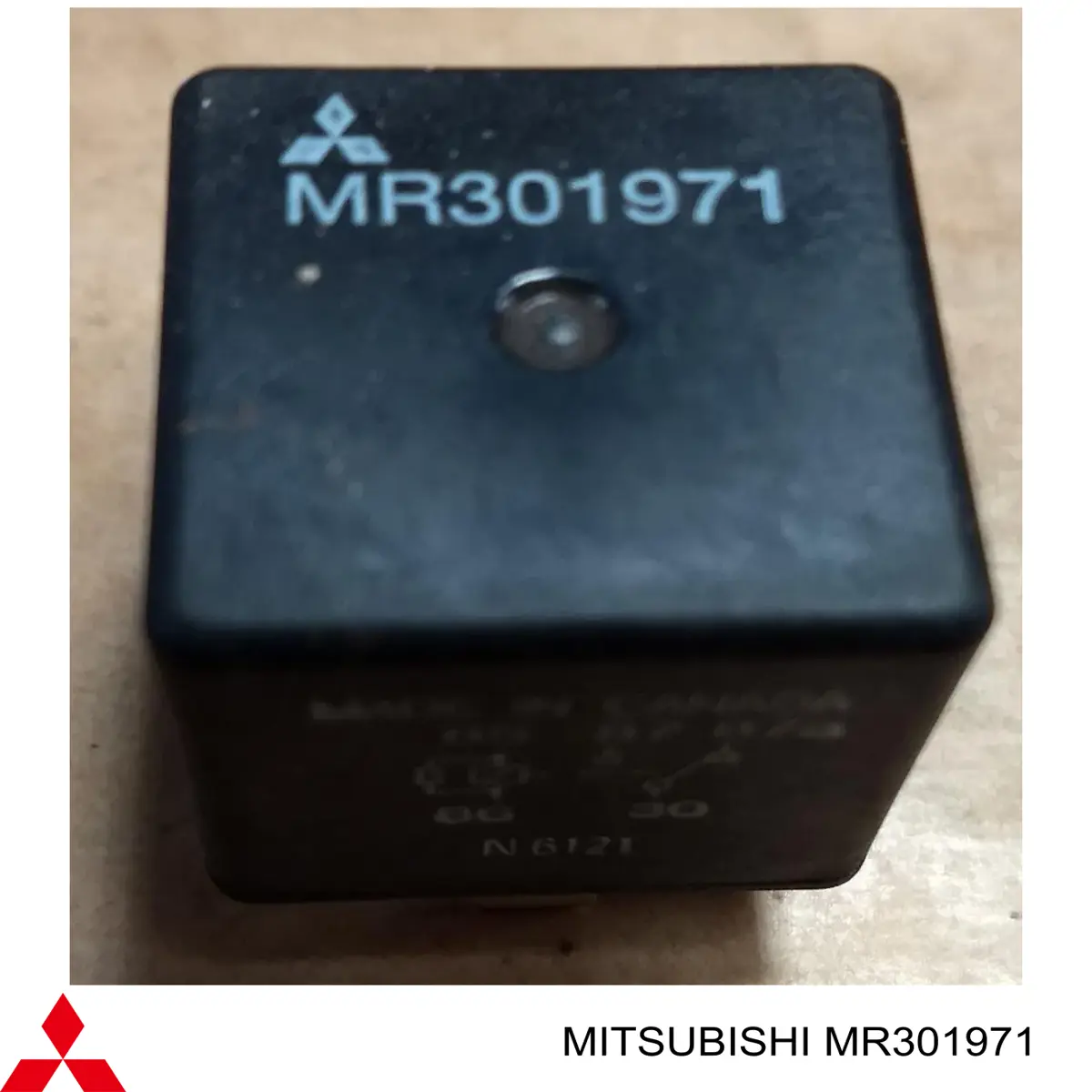 MR301971 Mitsubishi реле вентилятора