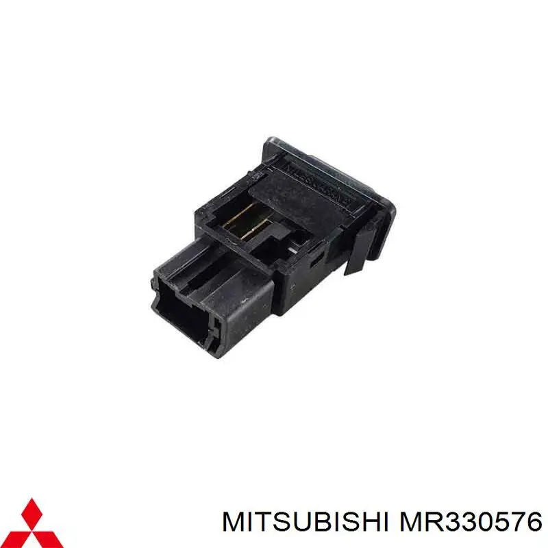 Кнопка включения противотуманных фар задних на Mitsubishi Pajero SPORT 