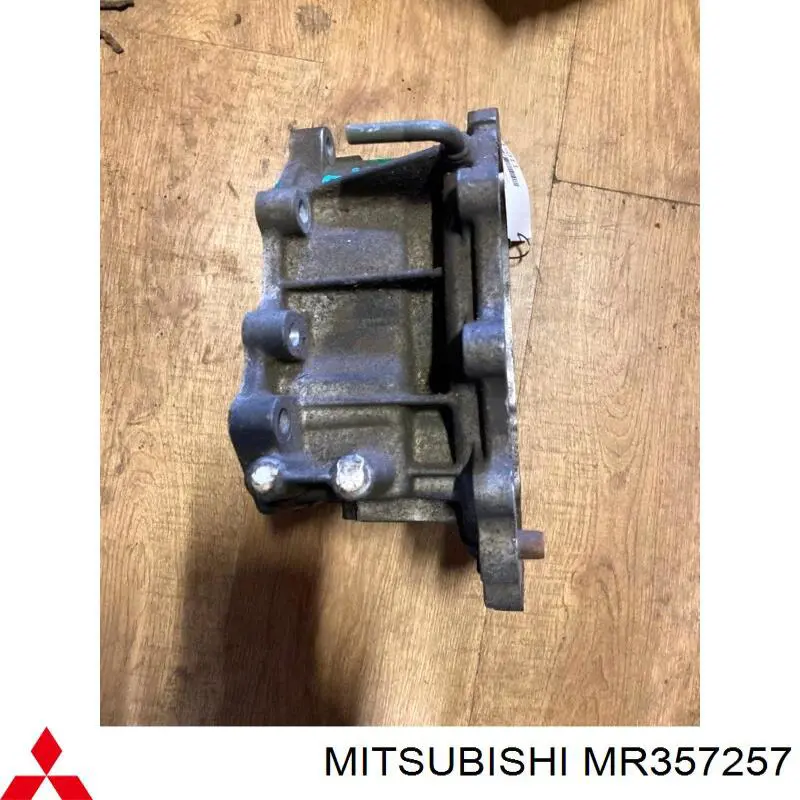  Mitsubishi MR357257 цена, от 95.65 USD