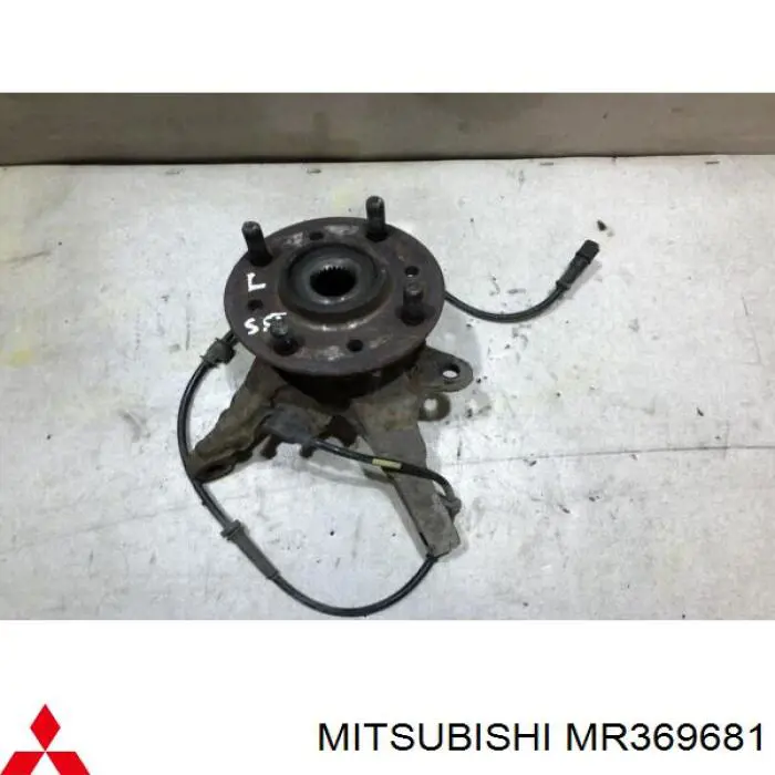 MR369681 Mitsubishi цапфа (поворотный кулак передний левый)
