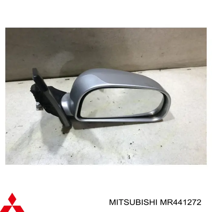 Зеркало заднего вида правое на Mitsubishi Space Star  DG0