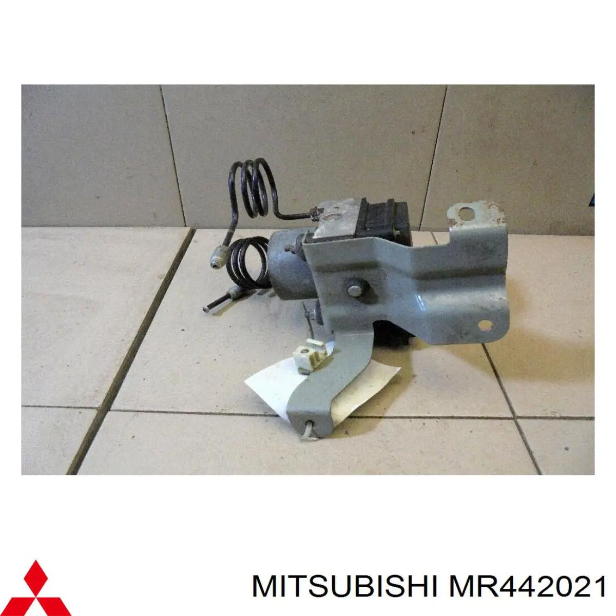Зеркало заднего вида, левое Mitsubishi MR442021 цена, от 98.76 USD